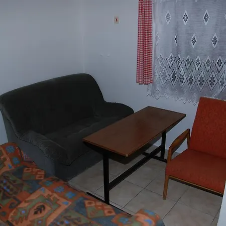 Lodge Rekreacni Stredisko Zdeslav